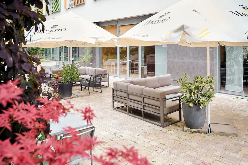 Sundeck