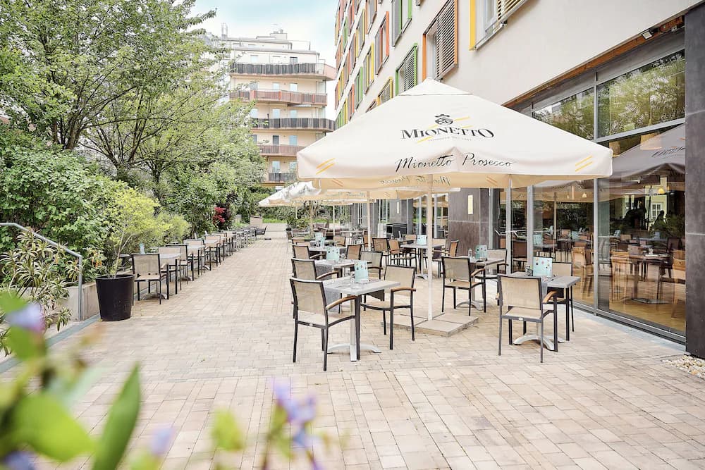 Sundeck