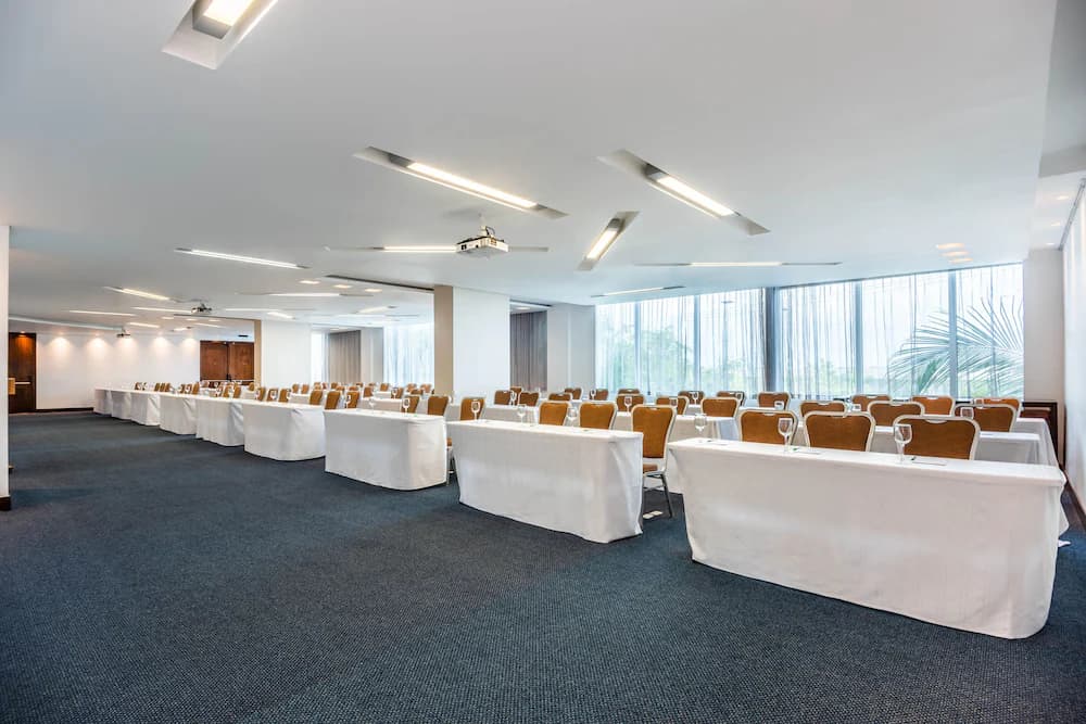Meeting facility