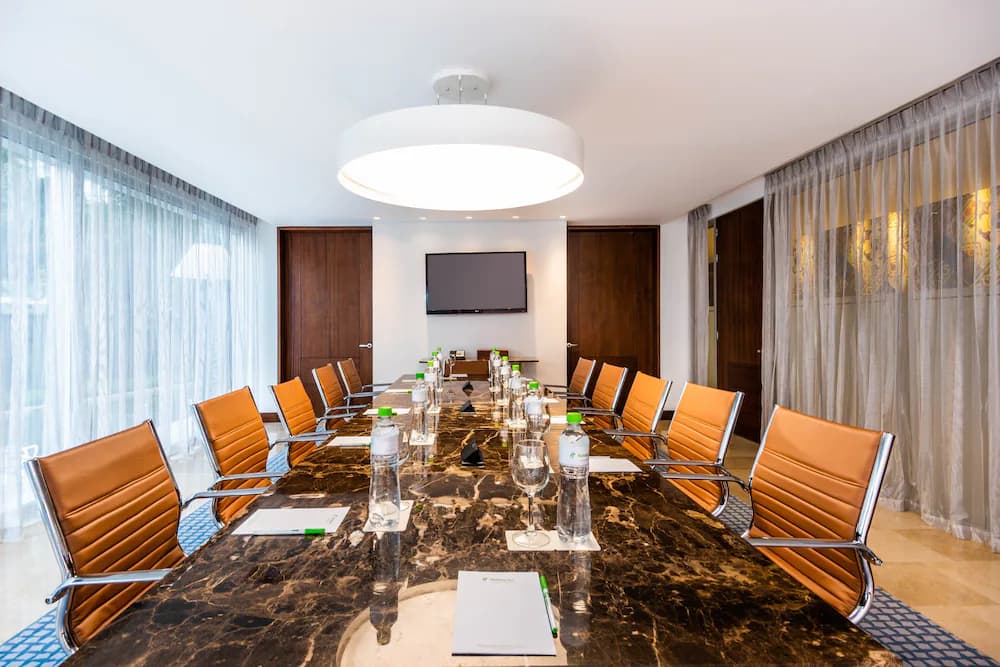 Meeting facility