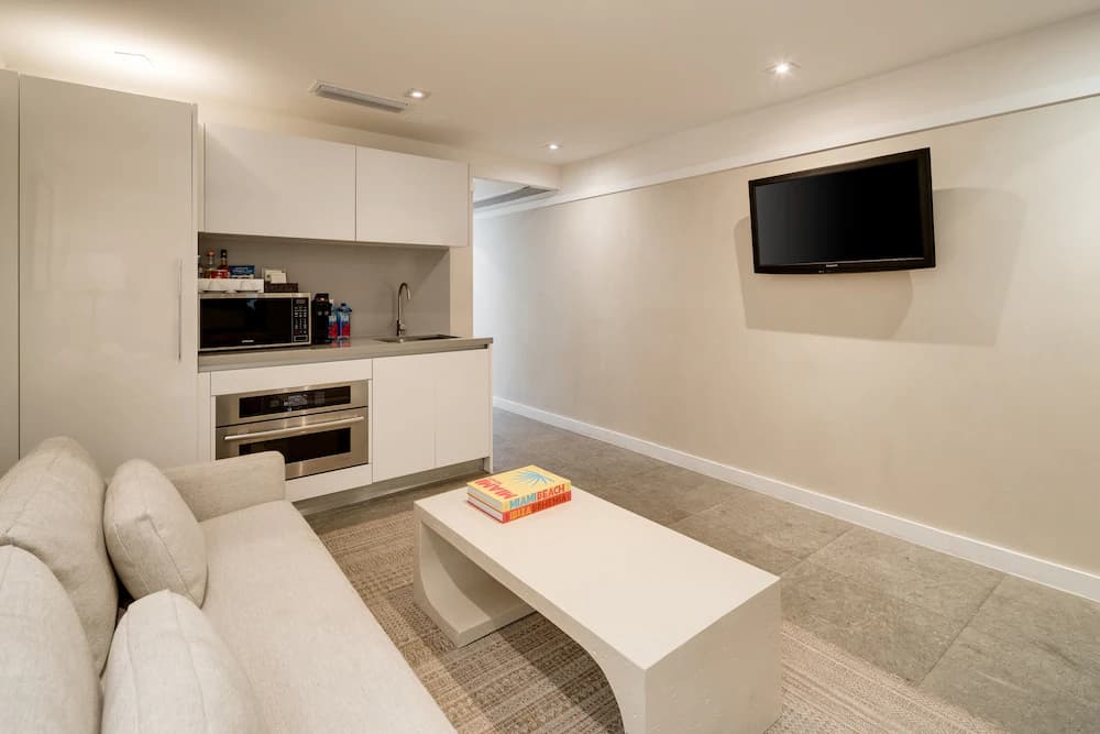Private kitchenette