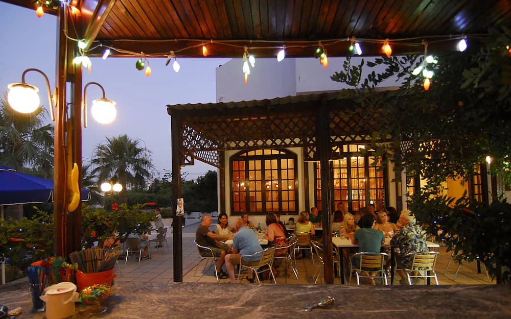 Poolside bar