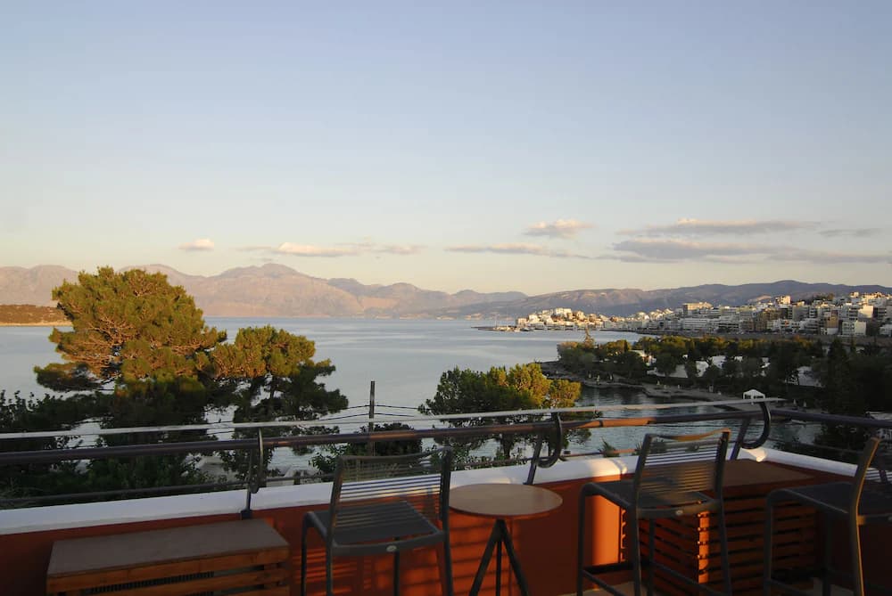 Sundeck