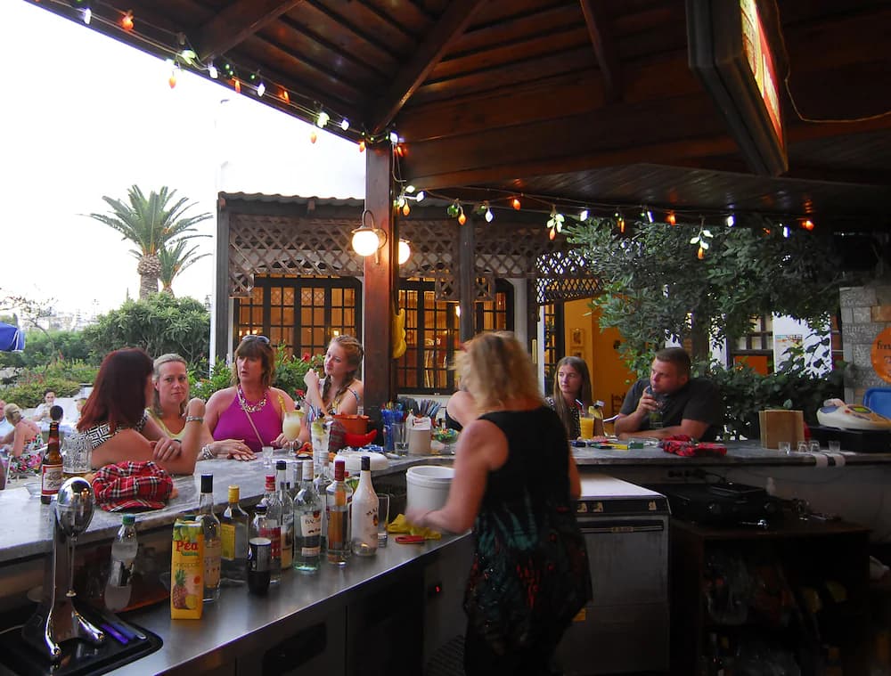 Poolside bar