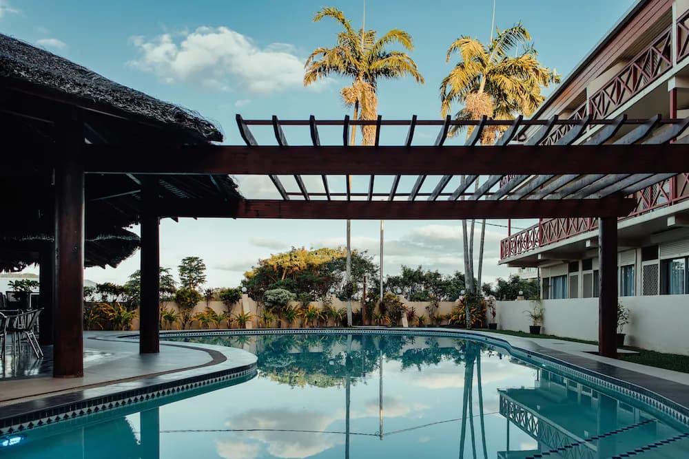 Poolside bar