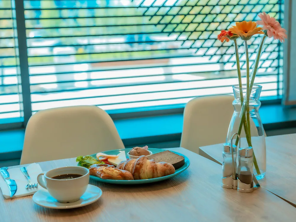Breakfast area