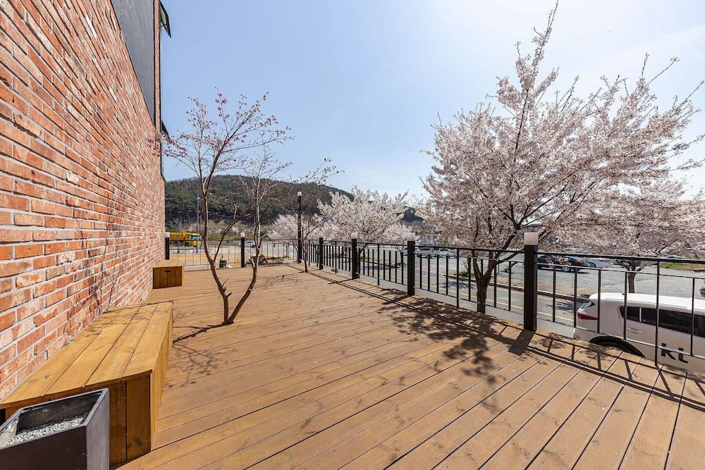 Sundeck