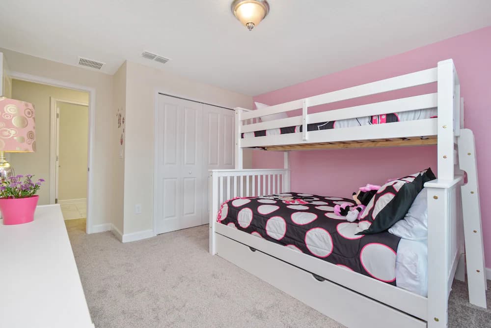 Children's theme room