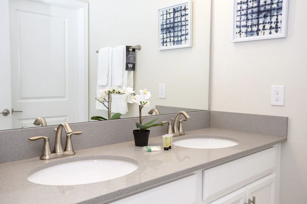 Bathroom sink
