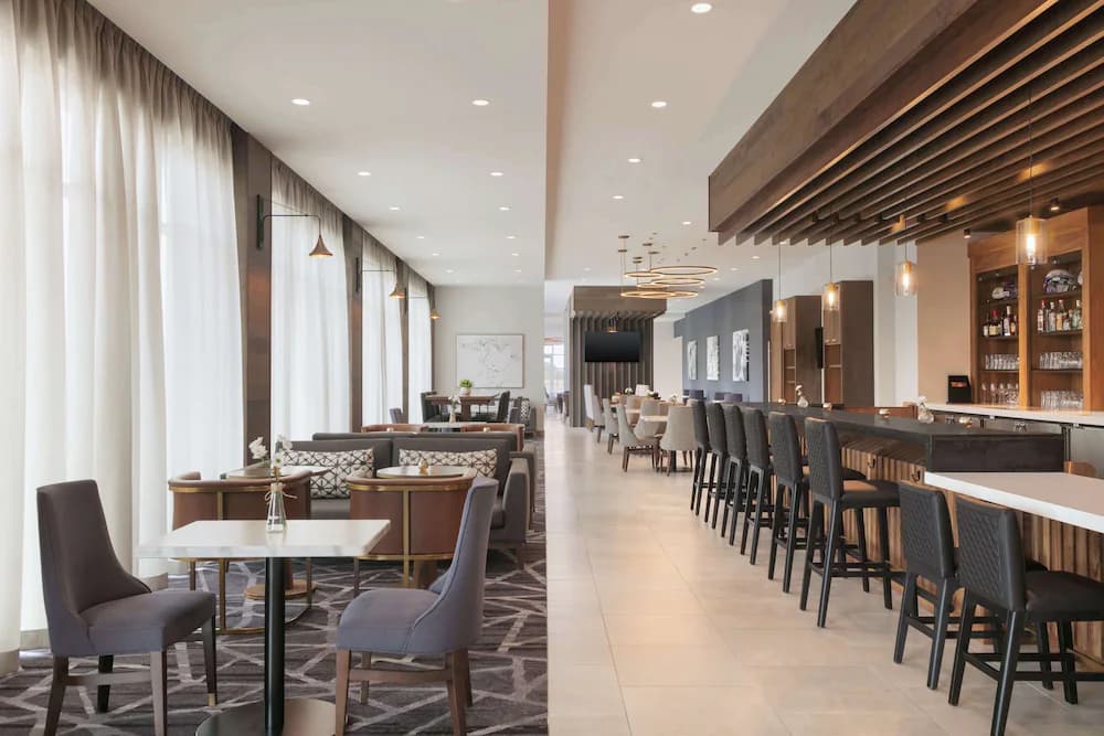 Lobby lounge