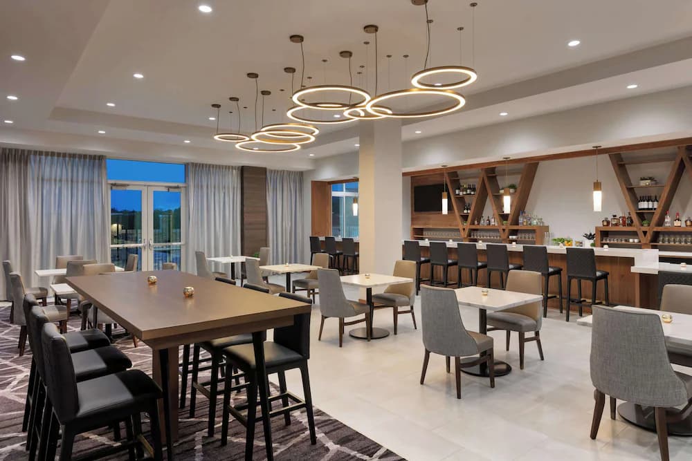 Lobby lounge