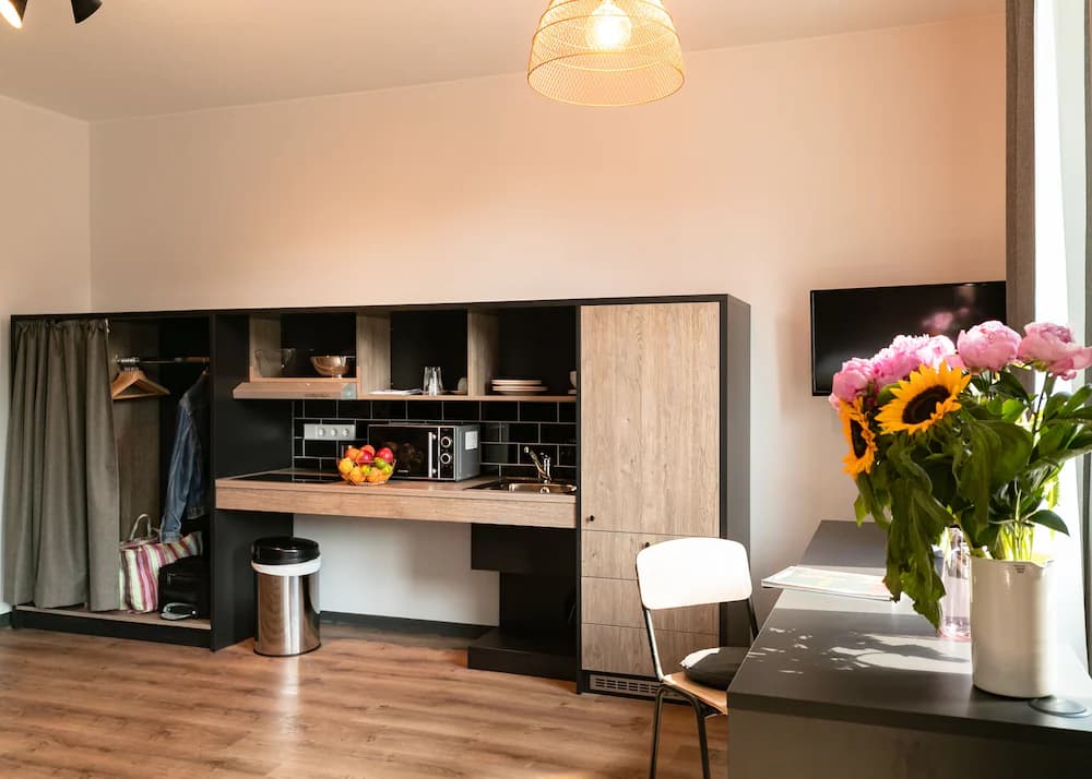 Private kitchenette
