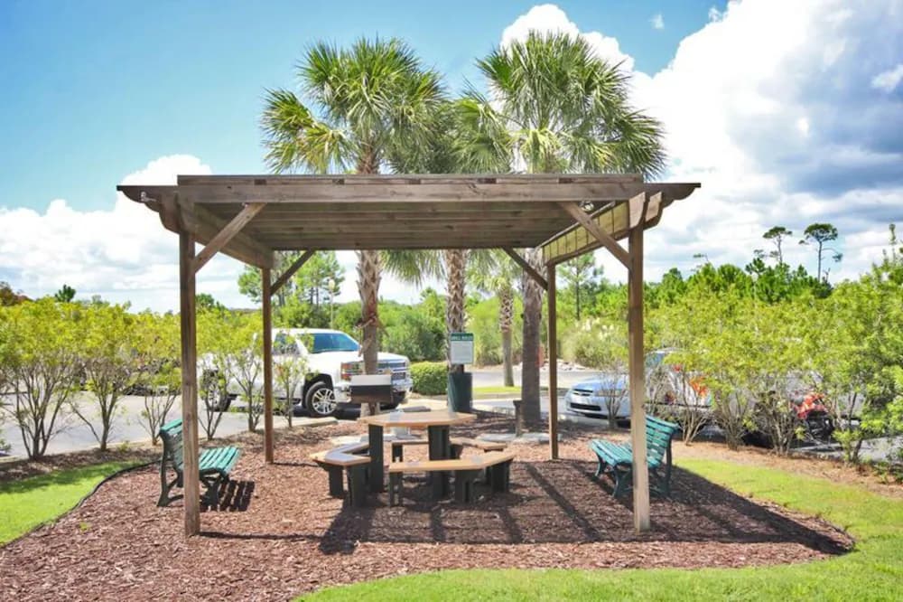 BBQ/picnic area