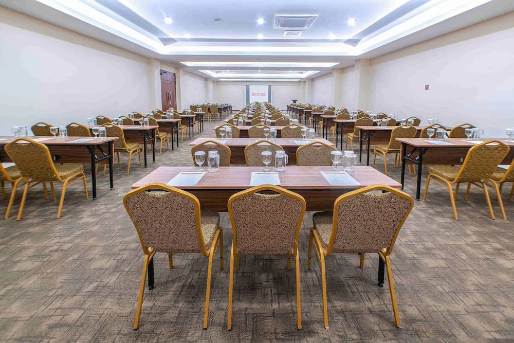 Meeting facility
