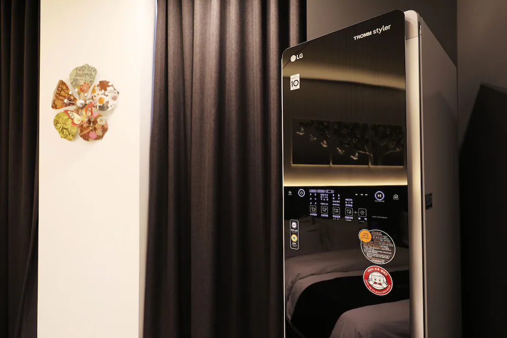 Room amenity