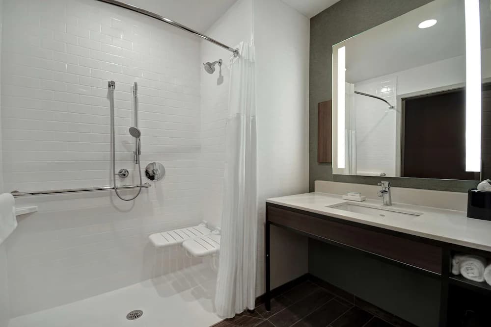 Bathroom shower