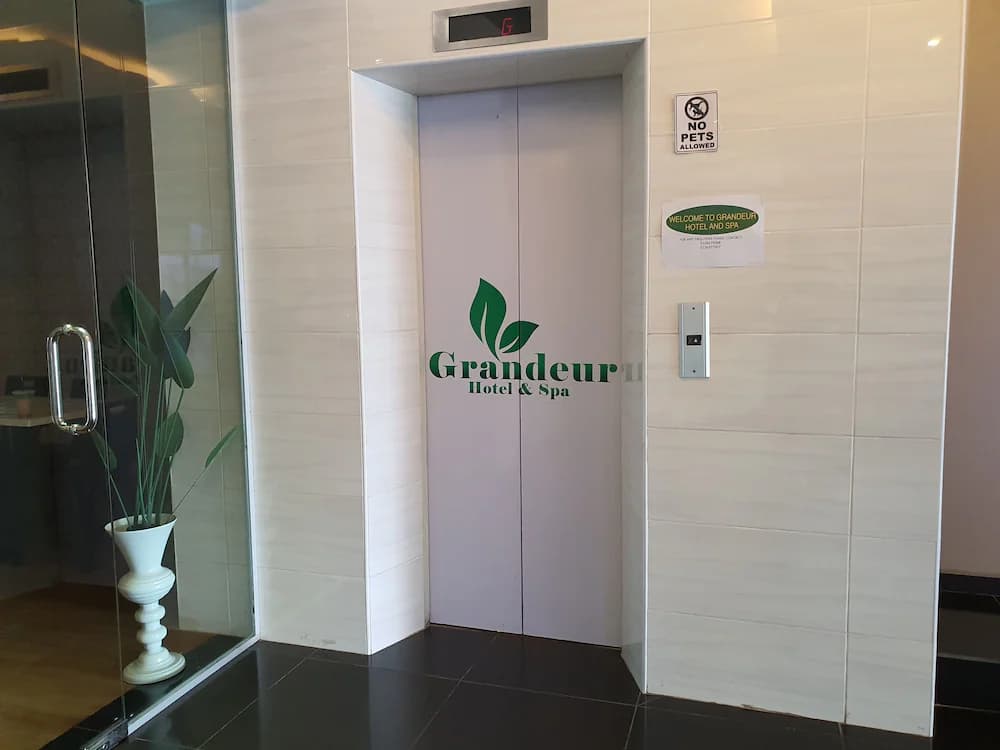 Elevator