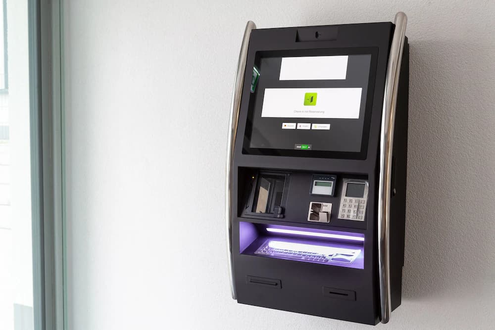 Check-in/check-out kiosk