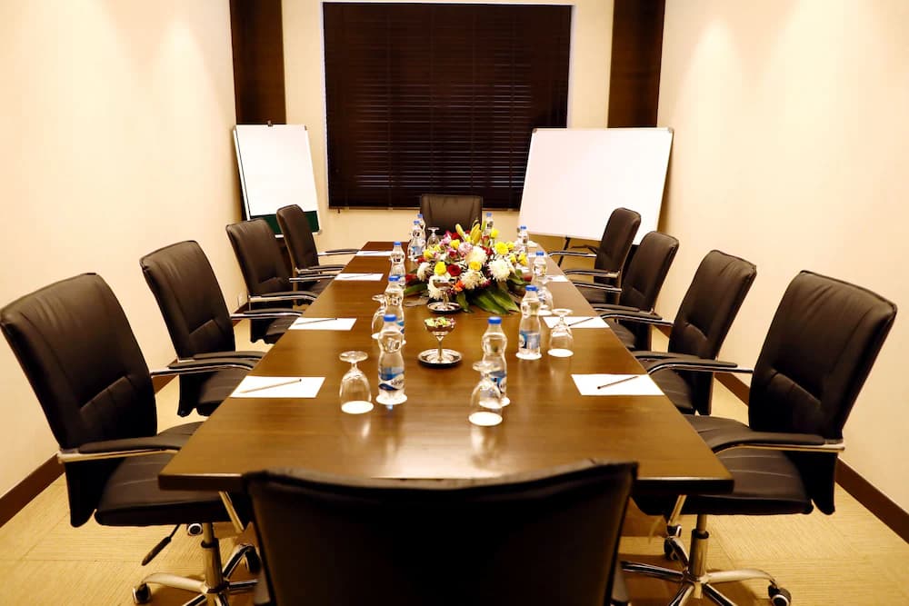 Meeting facility