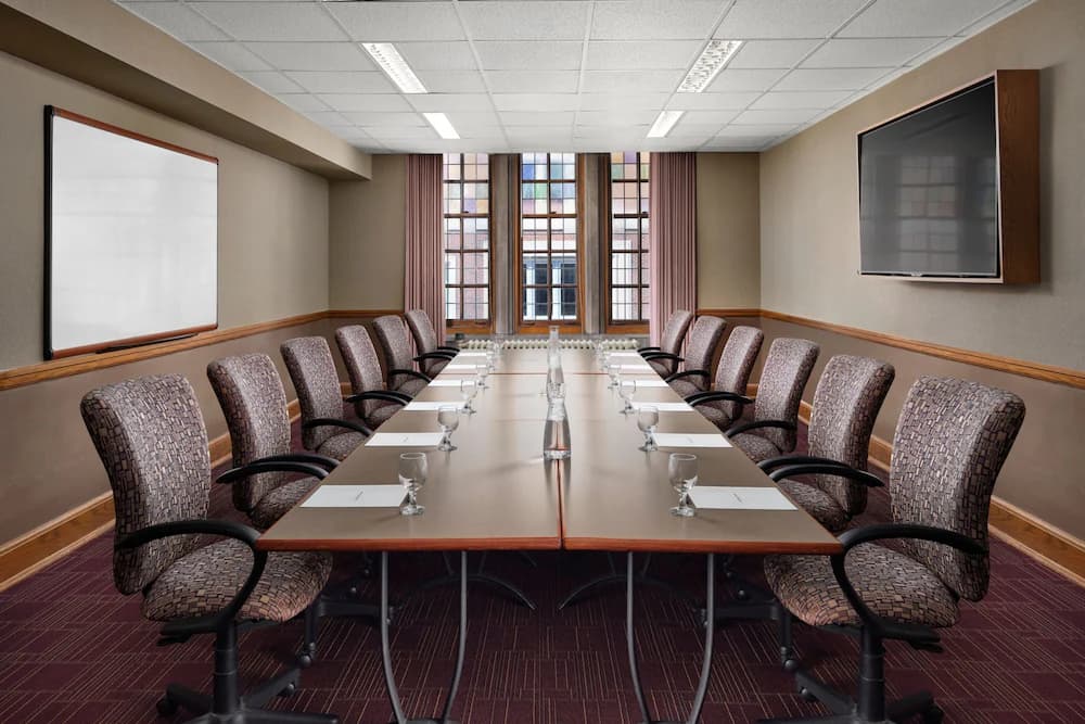 Meeting facility