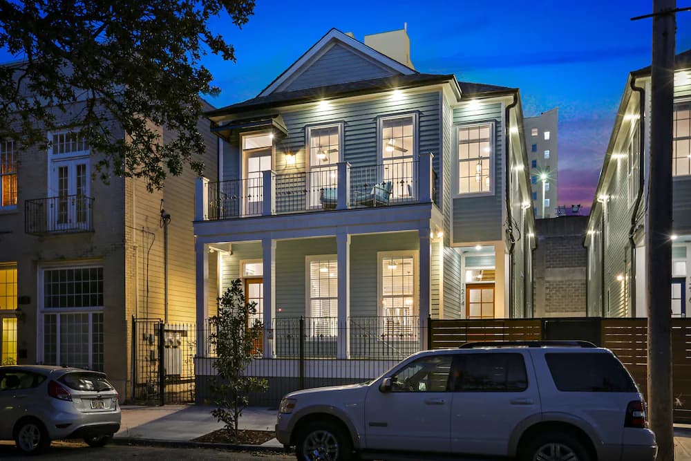 Front of property - evening/night