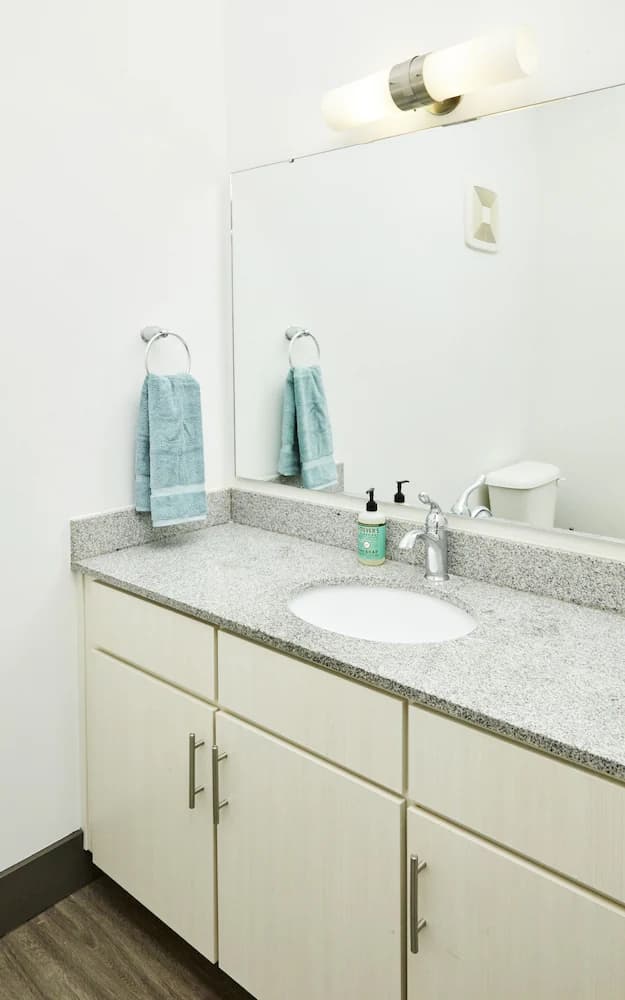 Bathroom sink
