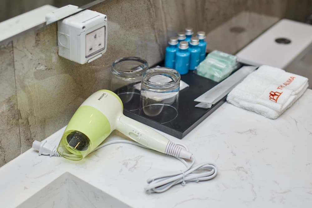 Bathroom amenities