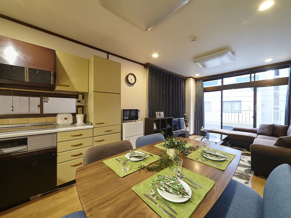 In-room dining