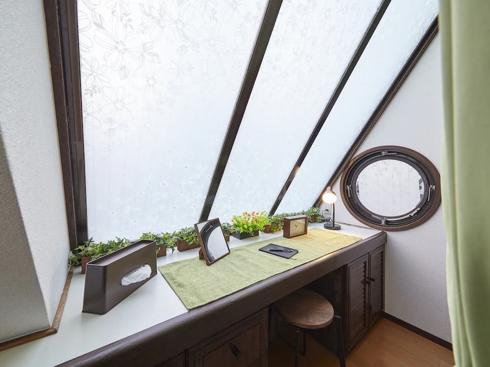 Room amenity