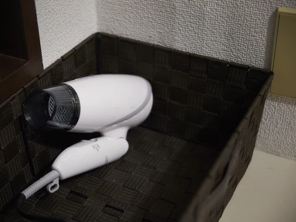 Bathroom amenities