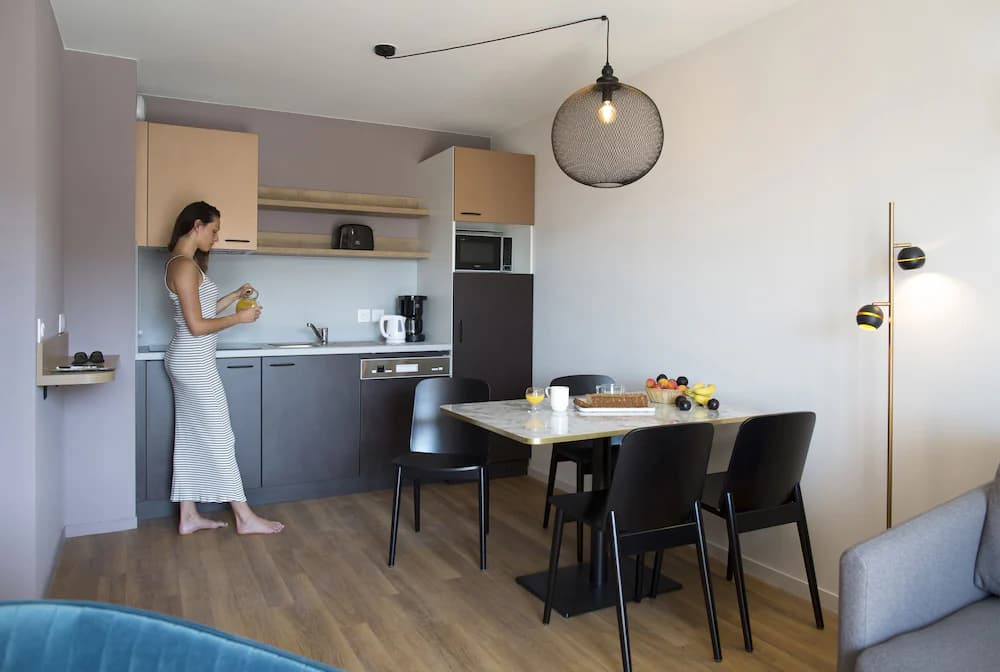 Private kitchenette