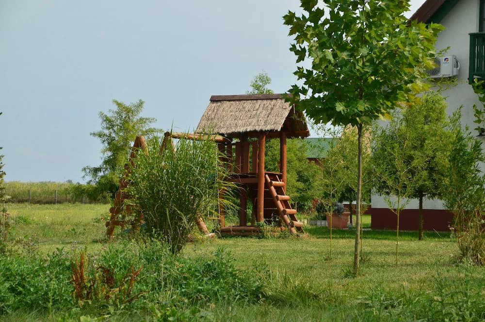 Children's play area - outdoor