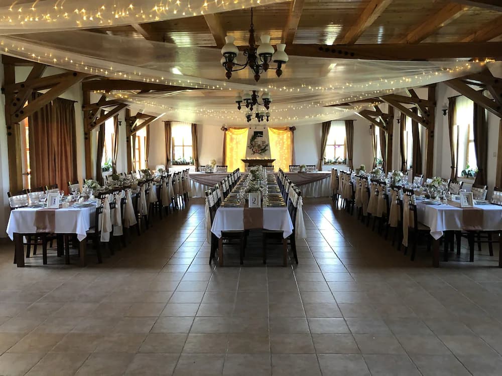 Banquet hall