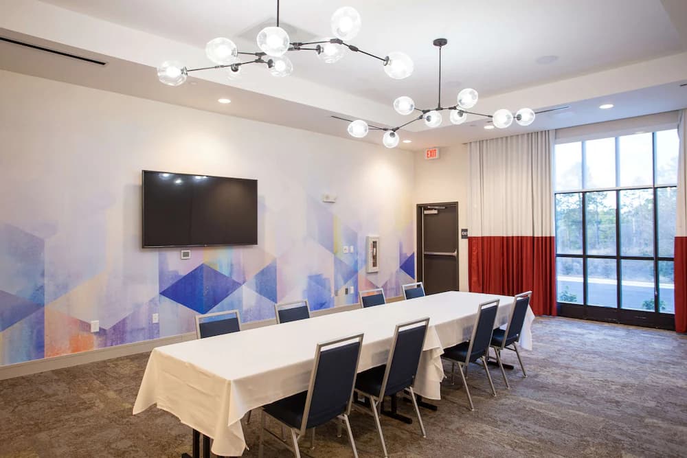 Meeting facility