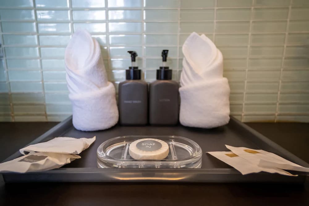 Bathroom amenities