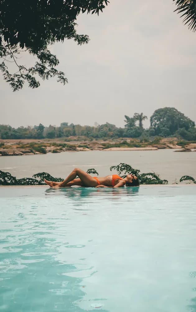 Infinity pool