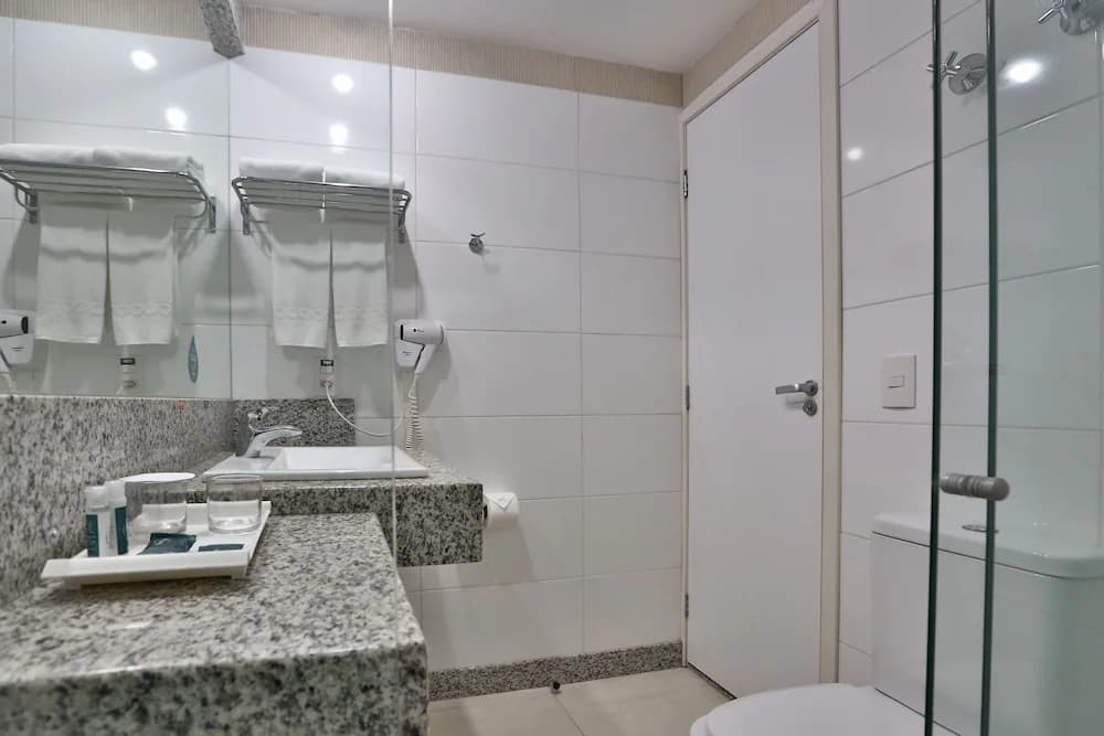 Bathroom amenities