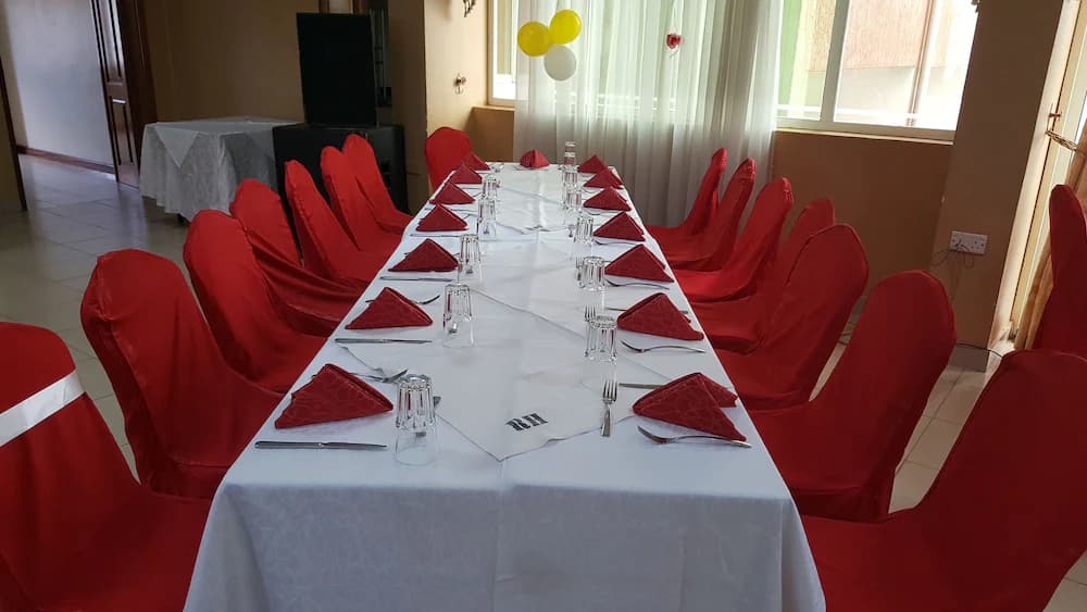 Banquet hall
