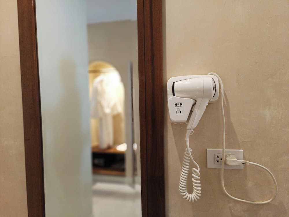 Room amenity