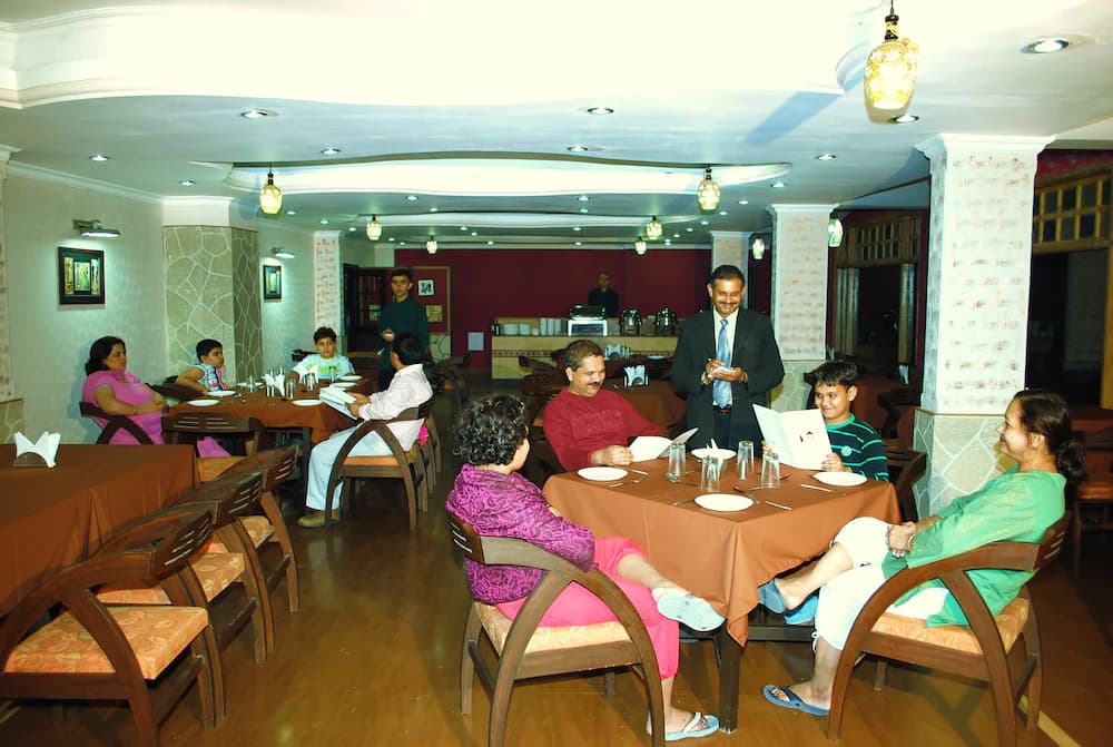 Food court