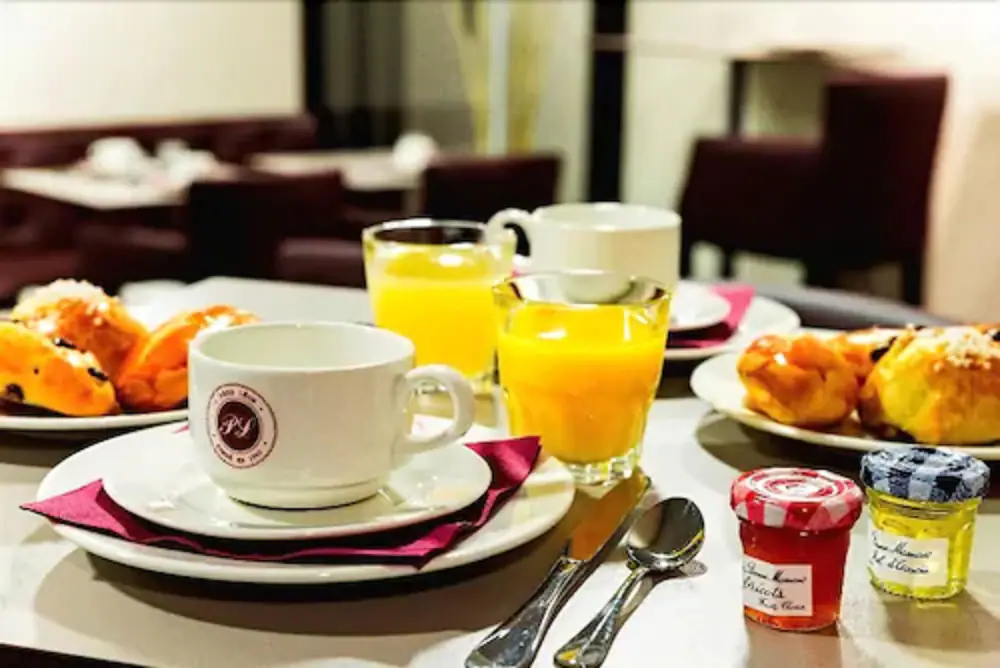 Breakfast area