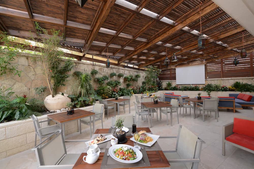 Cafe