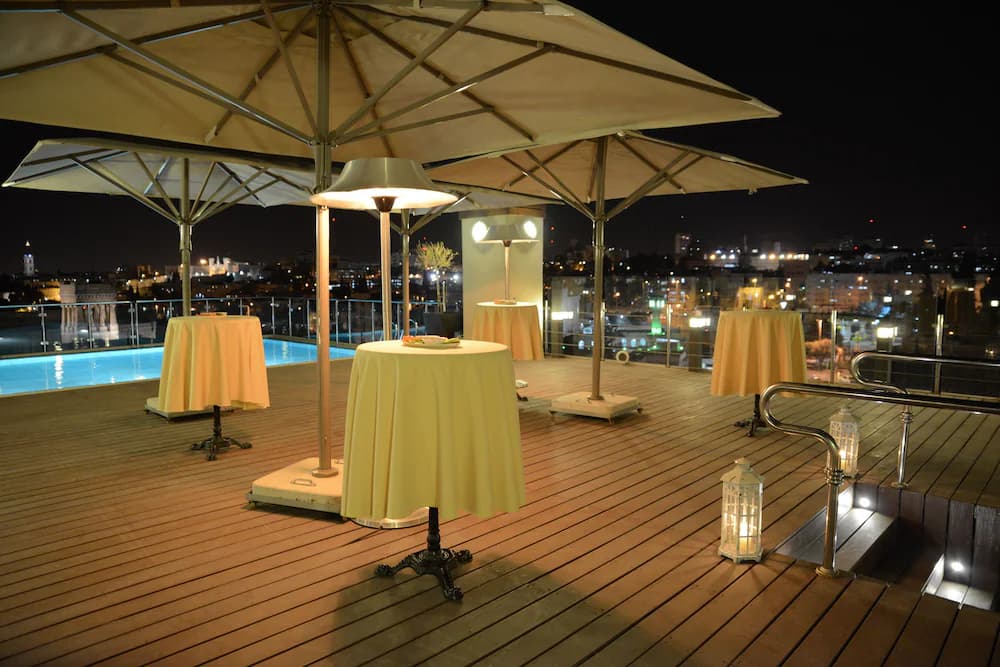 Sundeck
