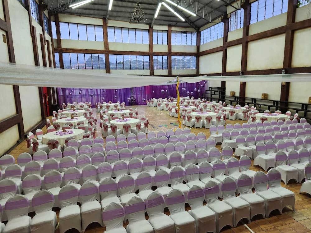 Banquet hall