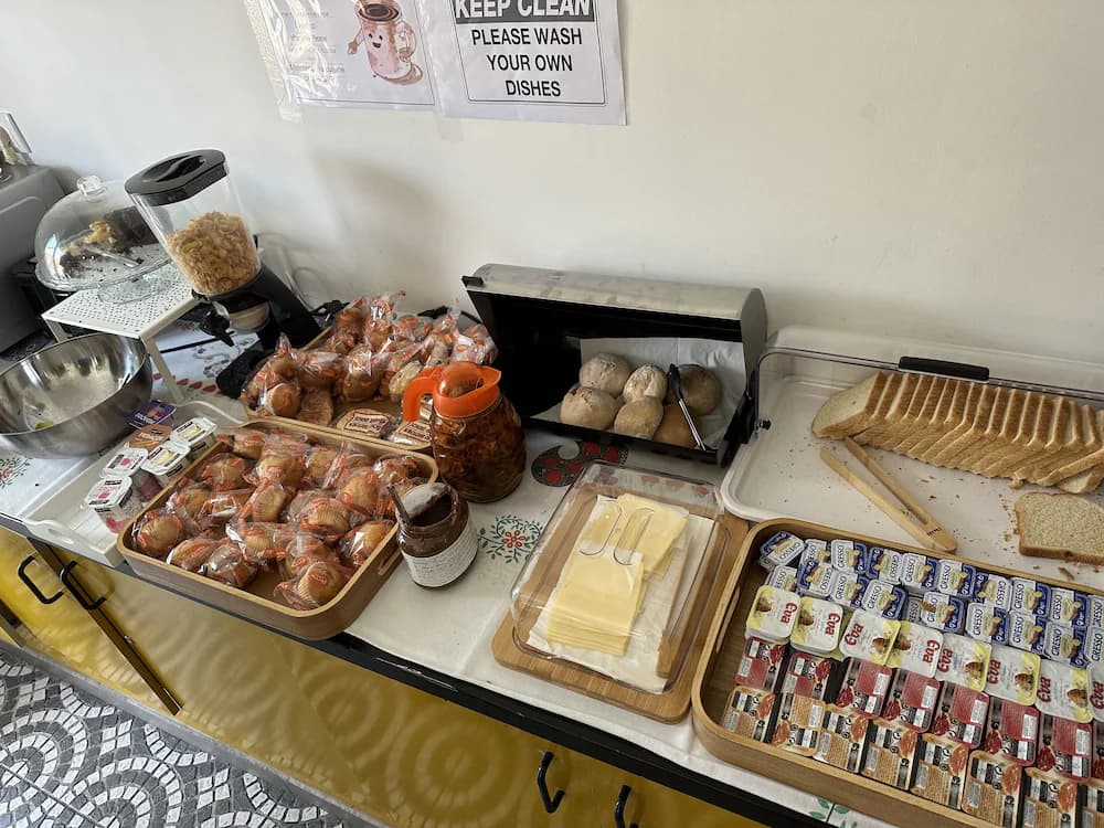 Breakfast area