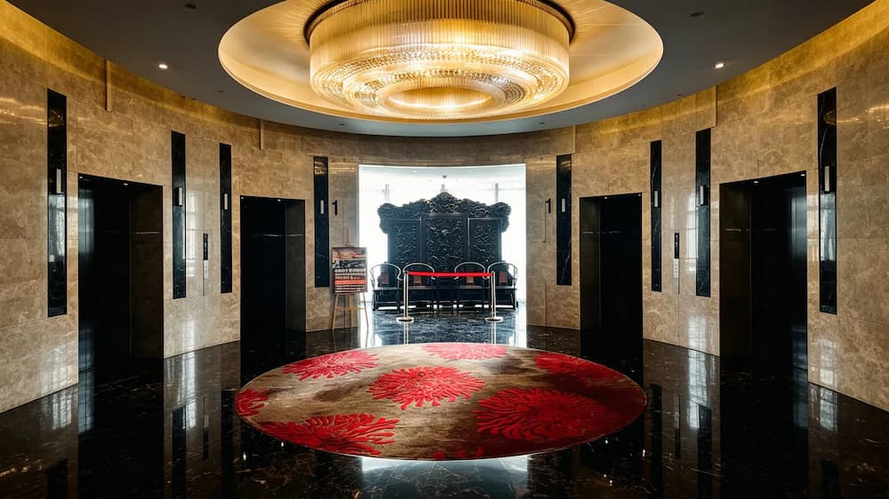 Elevator