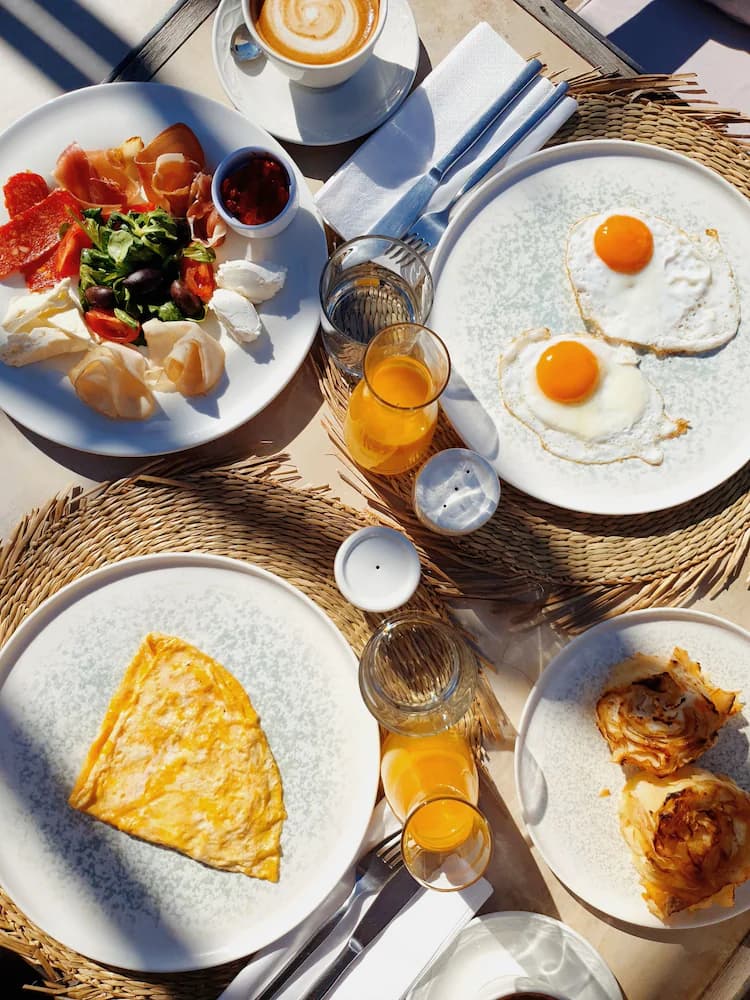 Breakfast meal