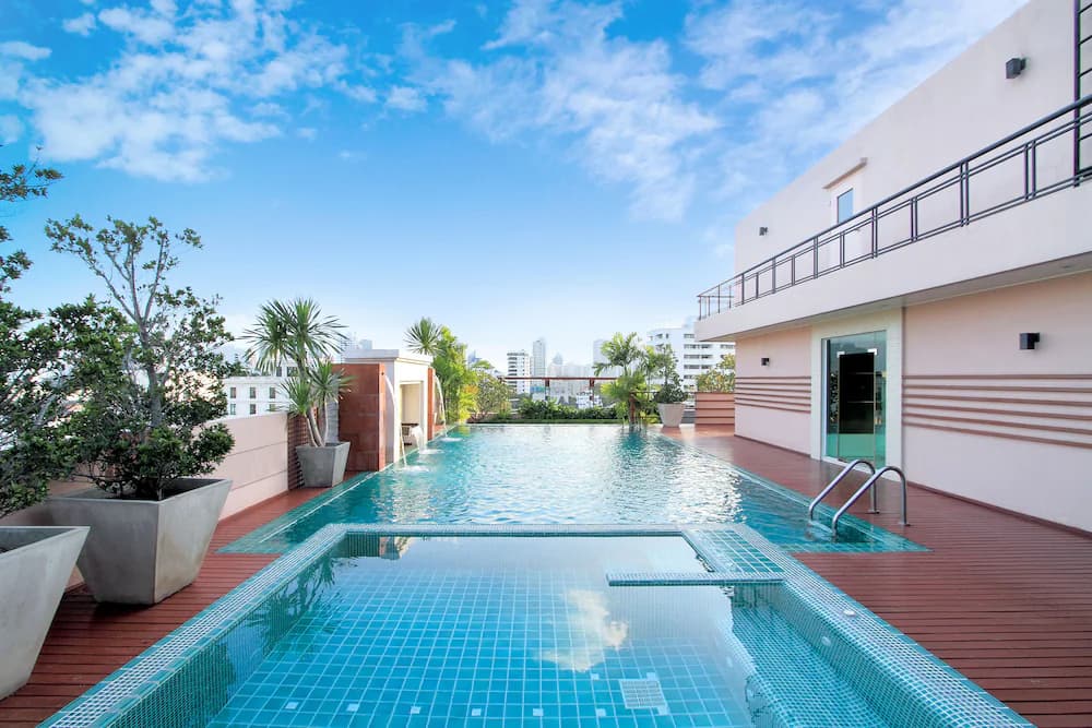 Rooftop pool