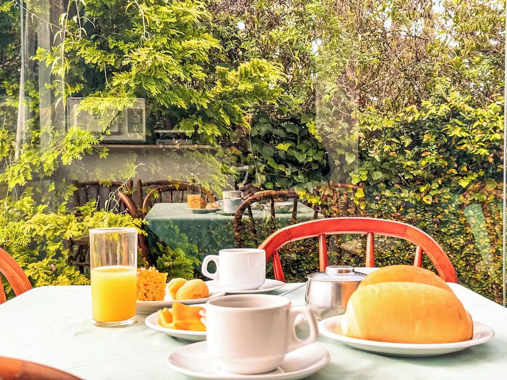 Breakfast buffet