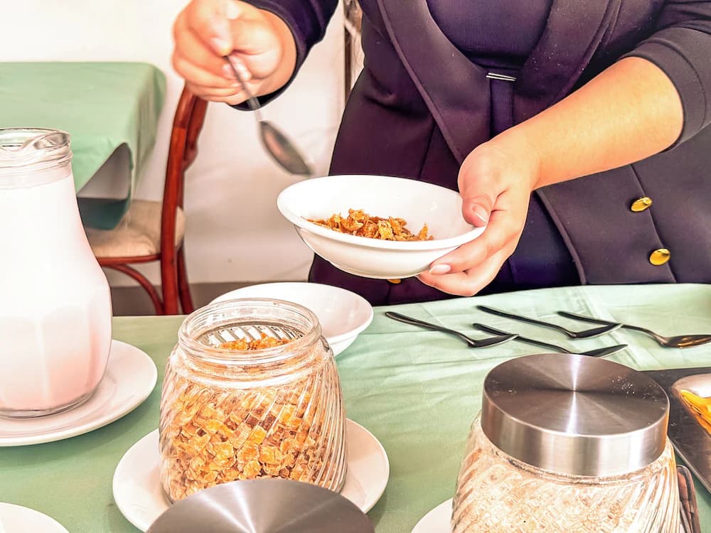 Breakfast buffet